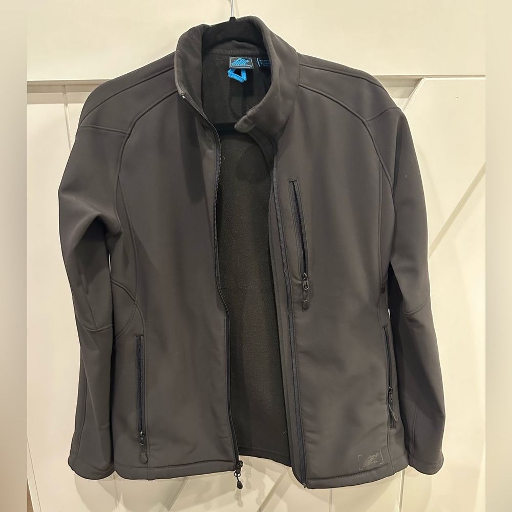 Mountain Hardware Softshell Jacket, Black, Size S - image 1